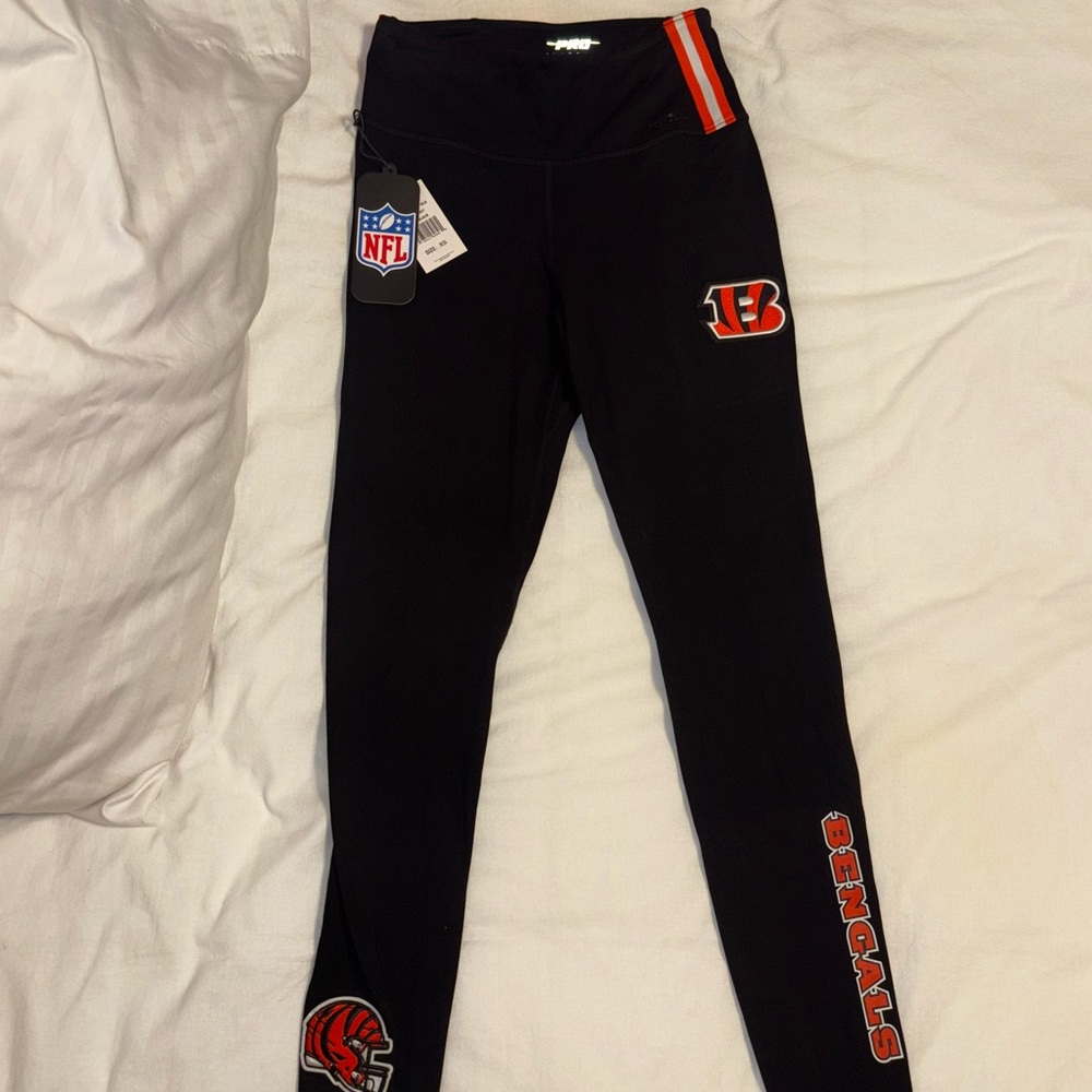 NFL Black and Orange Leggings